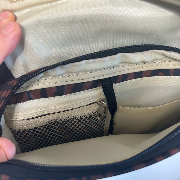 RICARDO BEVERLY HILLS CROSSBODY BAG CARRY ON FOLDING BAG TRAVEL BAG ALL IN ONE - Picture 6 of 10